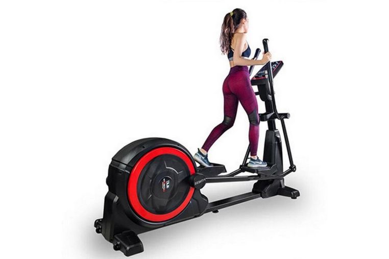 Эллиптический тренажер UltraGym UG-EL005 фото 1 Эллиптический тренажер UltraGym UG-EL005 фото 1